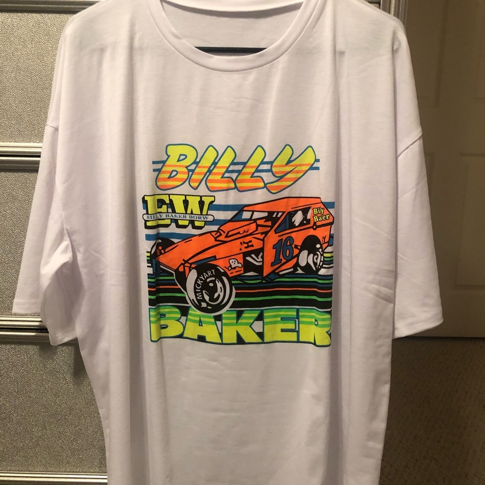 White oversized graphic tee